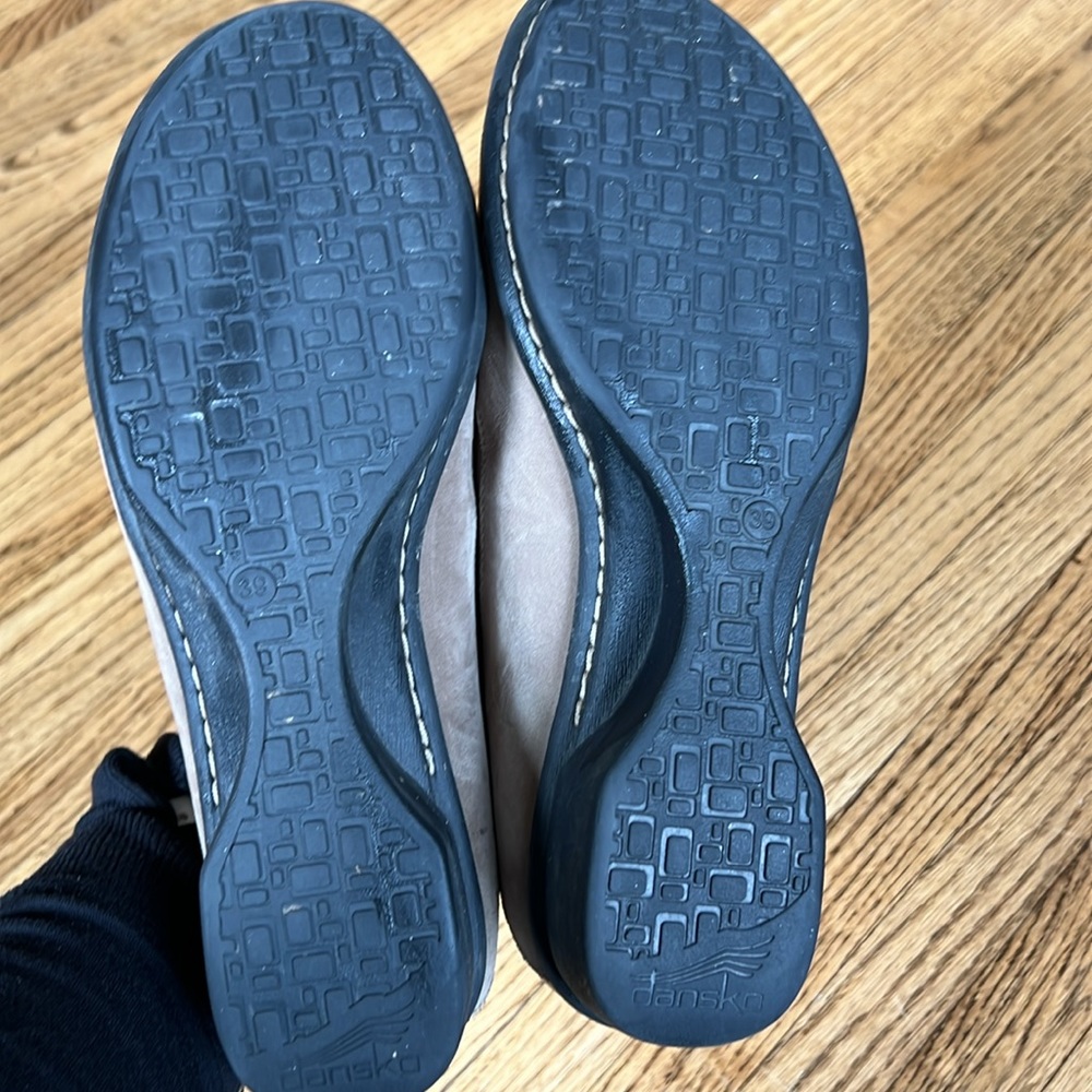 Dansko Women’s shoes, size 39 - Picture 4 of 5